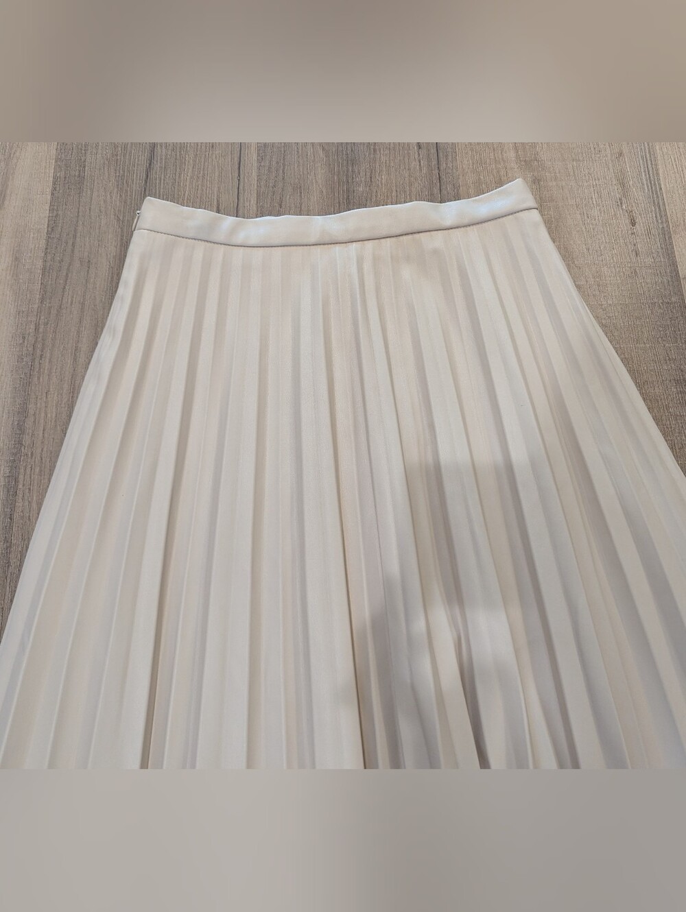 7 For All Mankind Cream Pleated Midi Skirt - Picture 3 of 7